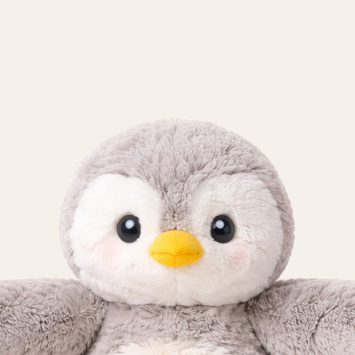 Verzwaarde knuffel pinguïn van dichtbij